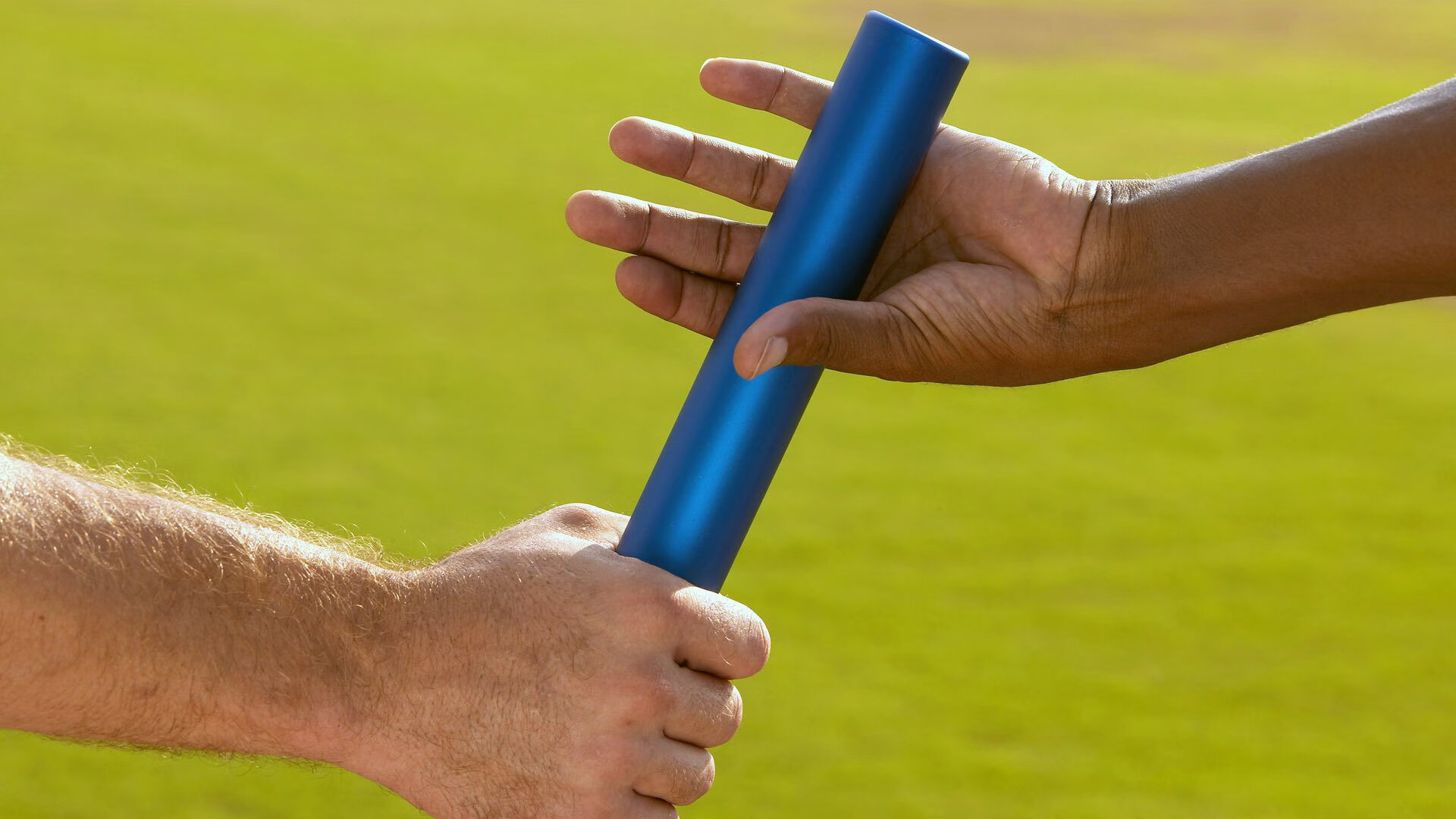 欧洲杯决胜时刻：变阵、逃脱、奇迹不断出现，欧洲杯决赛用球谍照